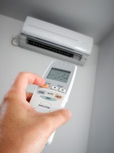 Air_Conditioning_dreamstime_xl_14405812_450x600-1-225x300 ductless.